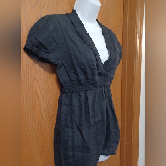 FLOWERS embroidered trim v-neck peplum top - Picture 6 of 6